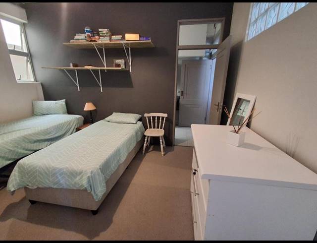 2 BEDROOM APARTMENT FOR SALE IN SEA POINT